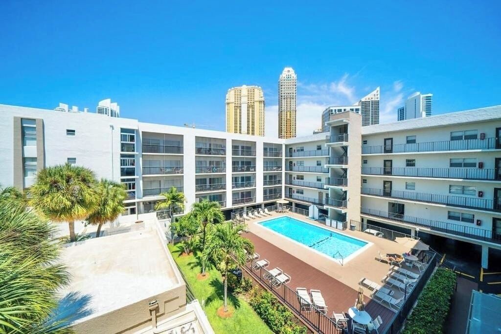 Photo of Outdoor in Sunny Isles Beach