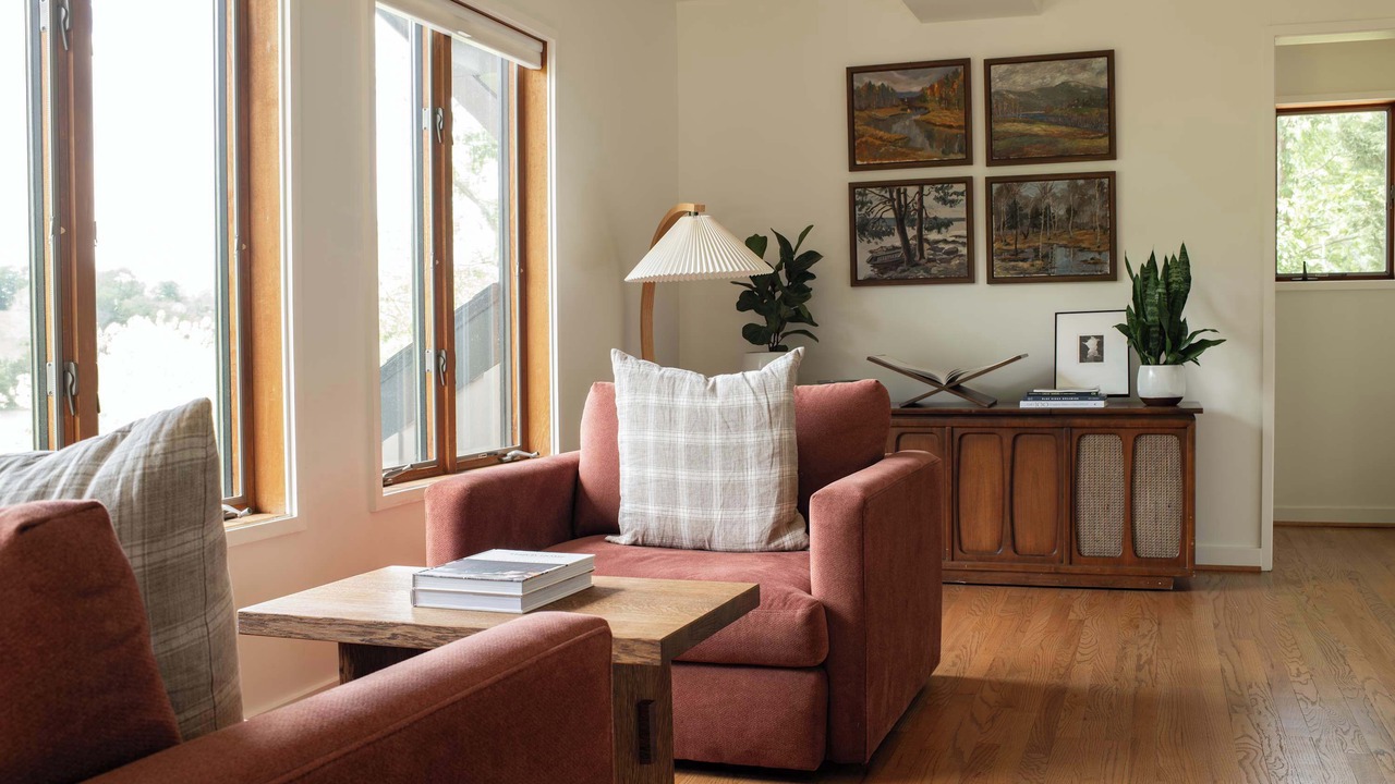 Photo of Livingroom in Fishers Hill