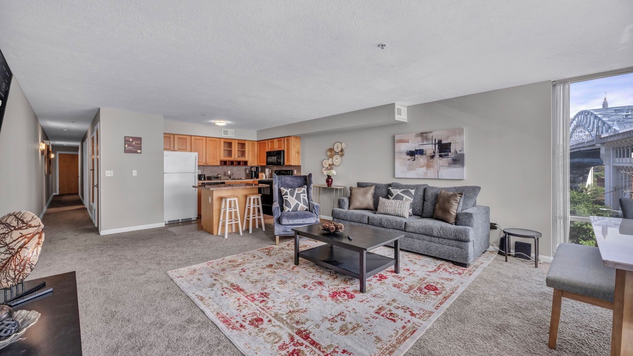 Photo of Livingroom in Ohio City