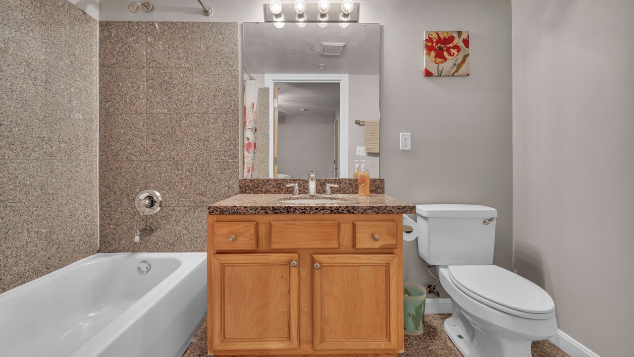 Photo of Bathroom in Ohio City