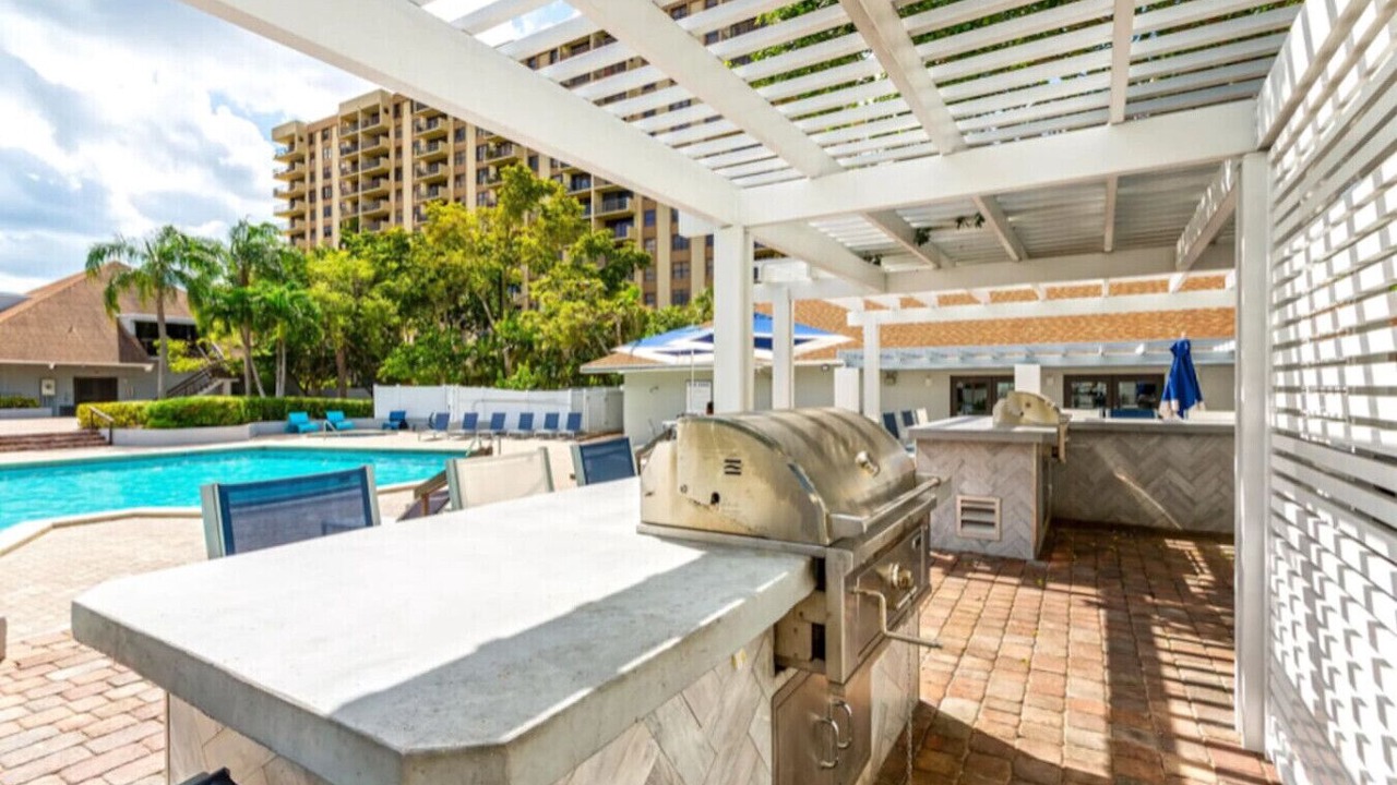 Photo of Outdoor in North Miami