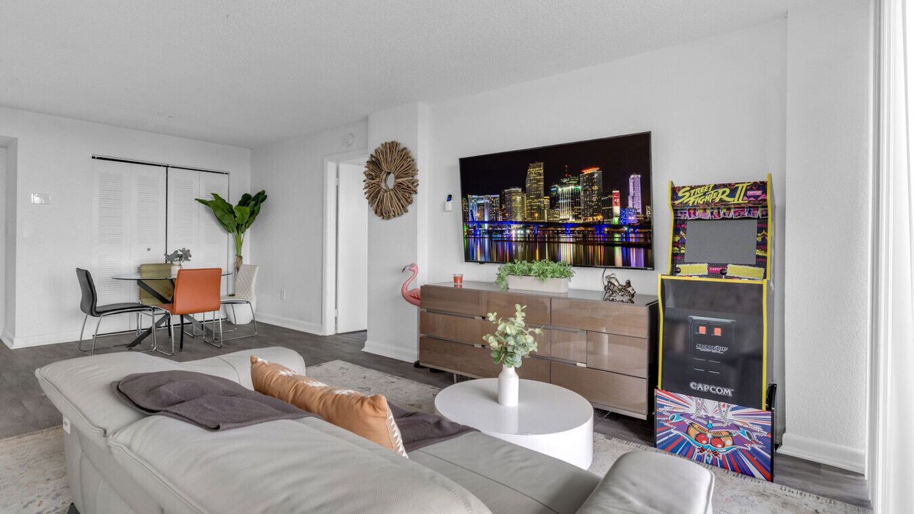 Photo of Livingroom in North Miami