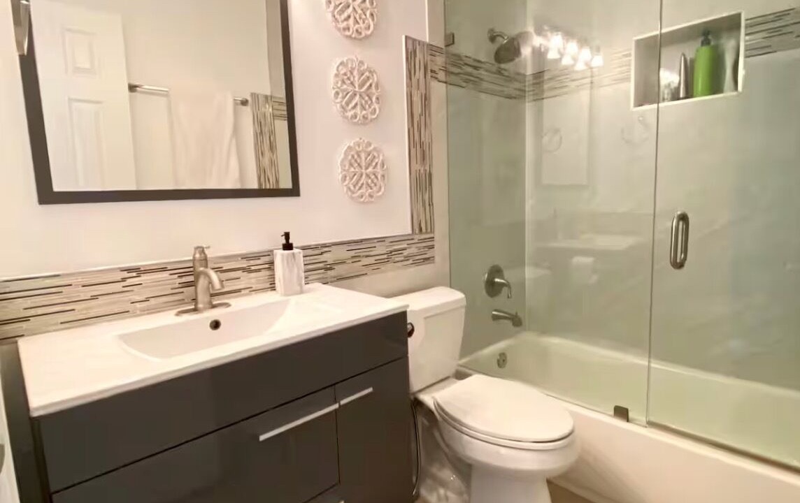 Photo of Bathroom in Hollywood Hills