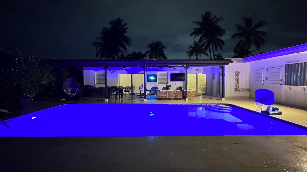 Photo of Outdoor in Hollywood Hills