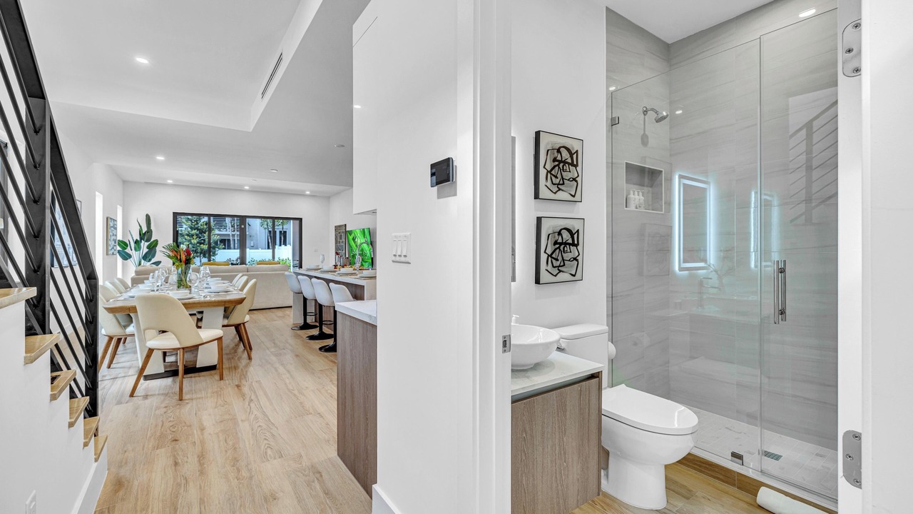 Photo of Bathroom in Harbordale