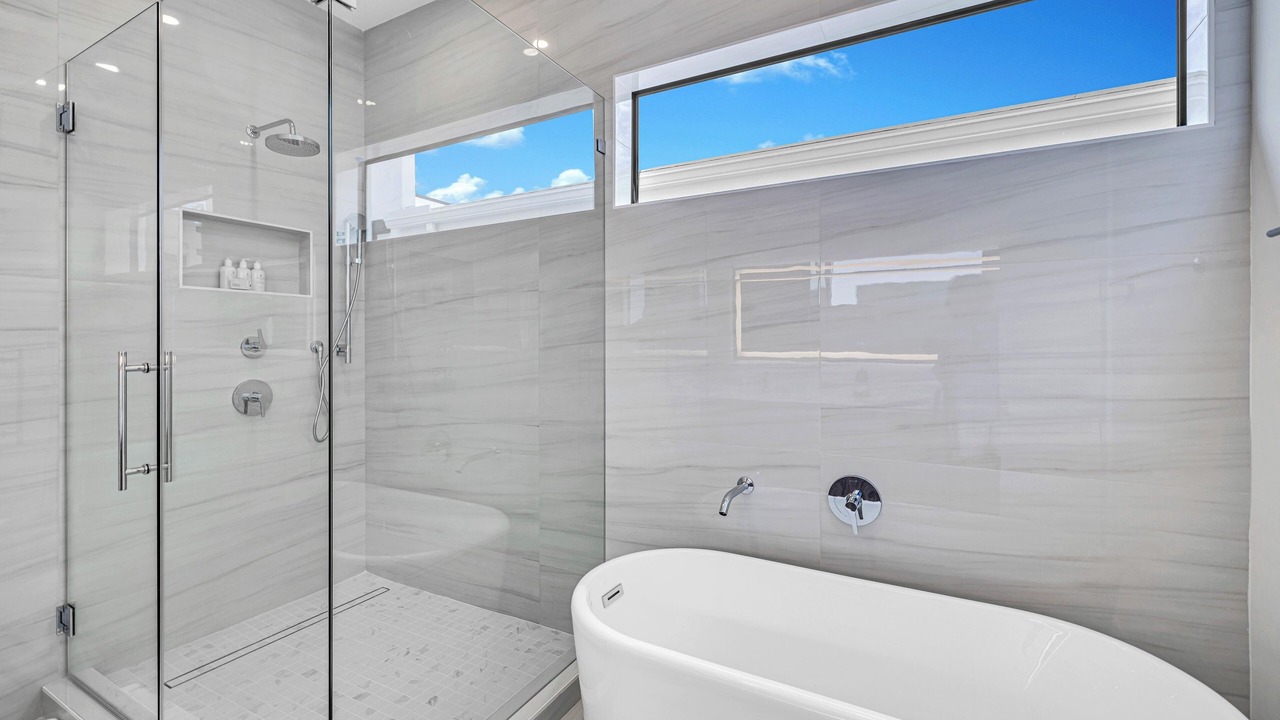 Photo of Bathroom in Harbordale
