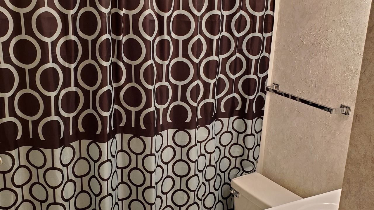 Photo of Bathroom in Edray