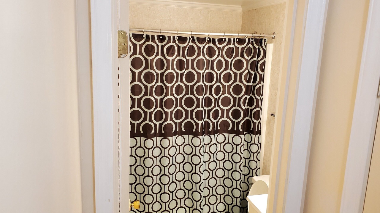 Photo of Bathroom in Edray