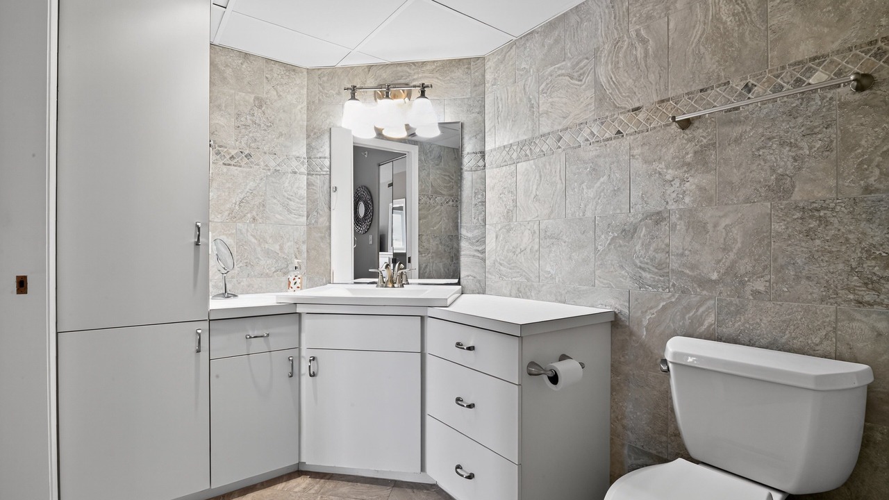 Photo of Bathroom in Diamond Beach