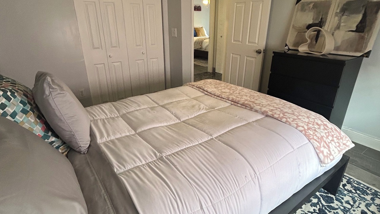 Photo of Bedroom in Miami Gardens