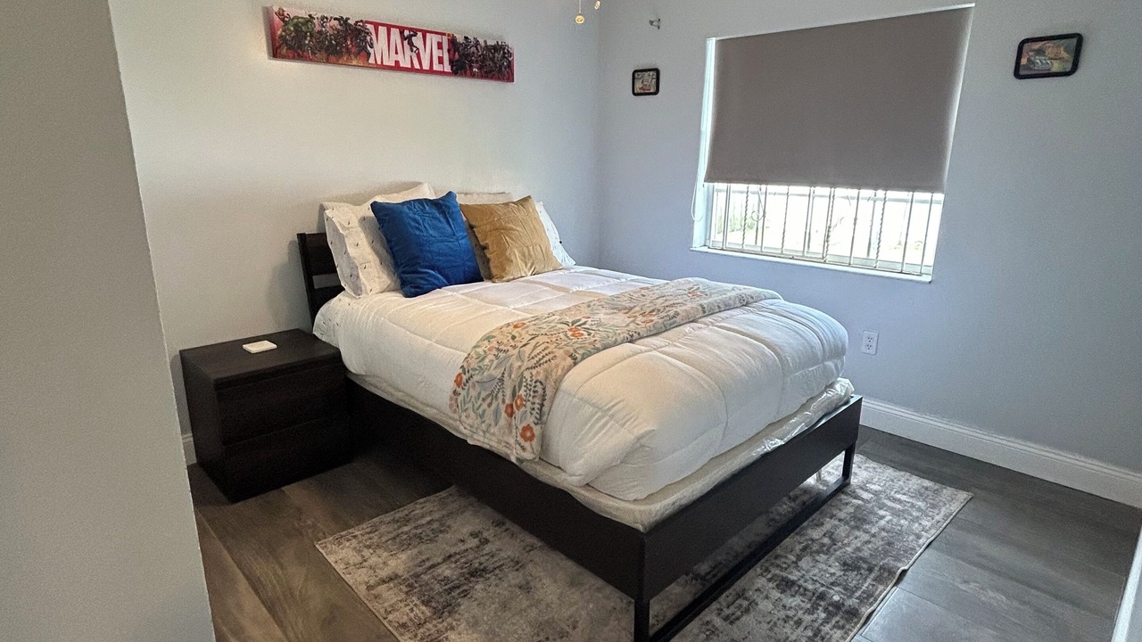 Photo of Bedroom in Miami Gardens