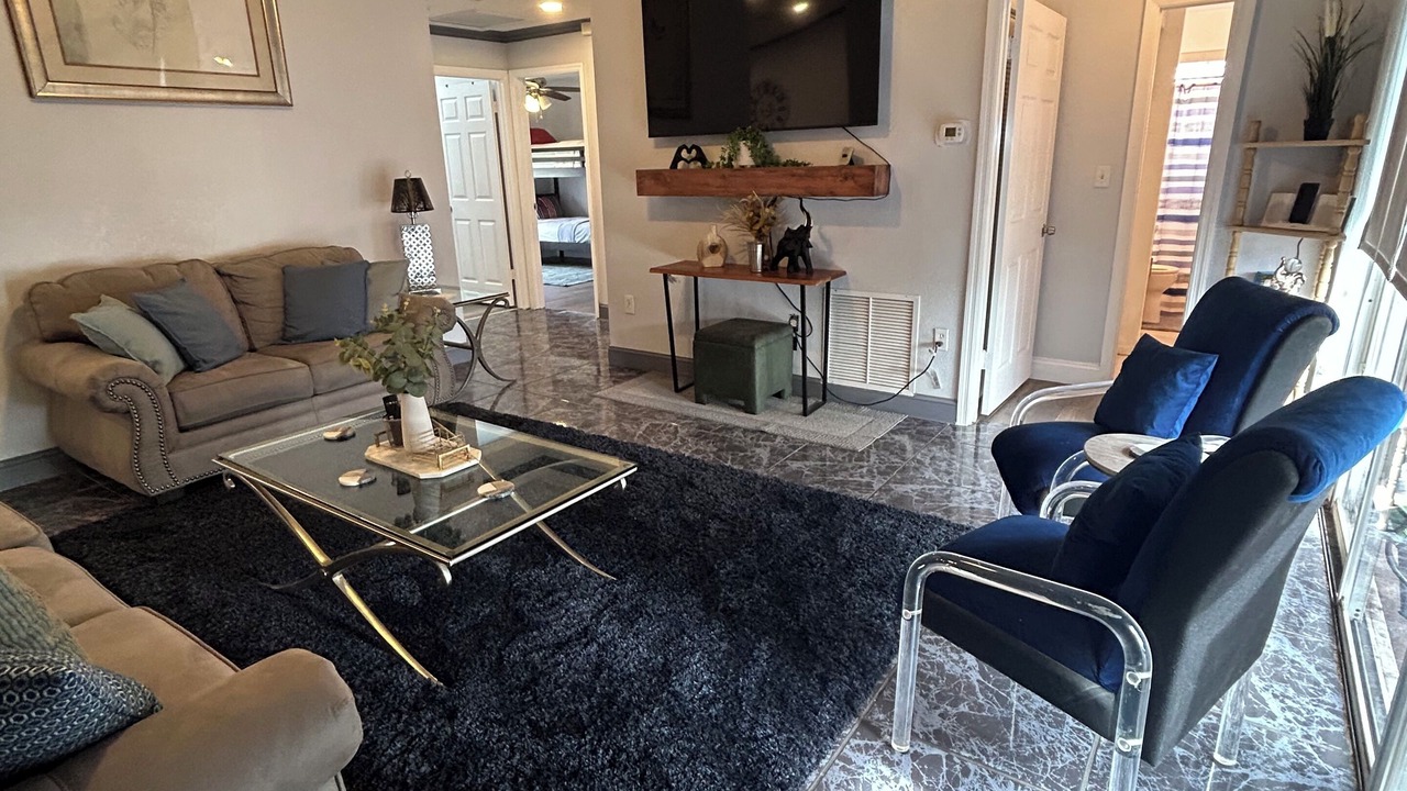 Photo of Livingroom in Miami Gardens
