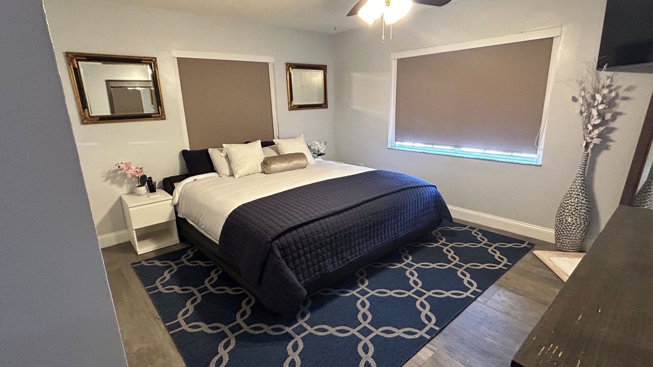 Photo of Bedroom in Miami Gardens