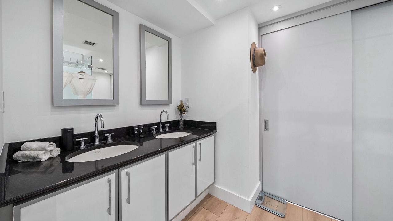 Photo of Bathroom in City Center