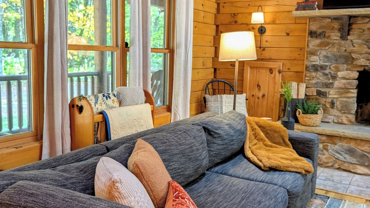 Photo of Livingroom in Edray