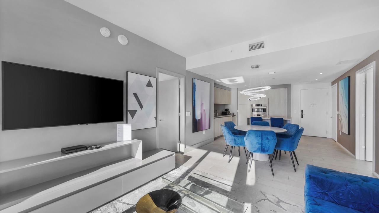 Photo of Livingroom in Hollywood South Central Beach