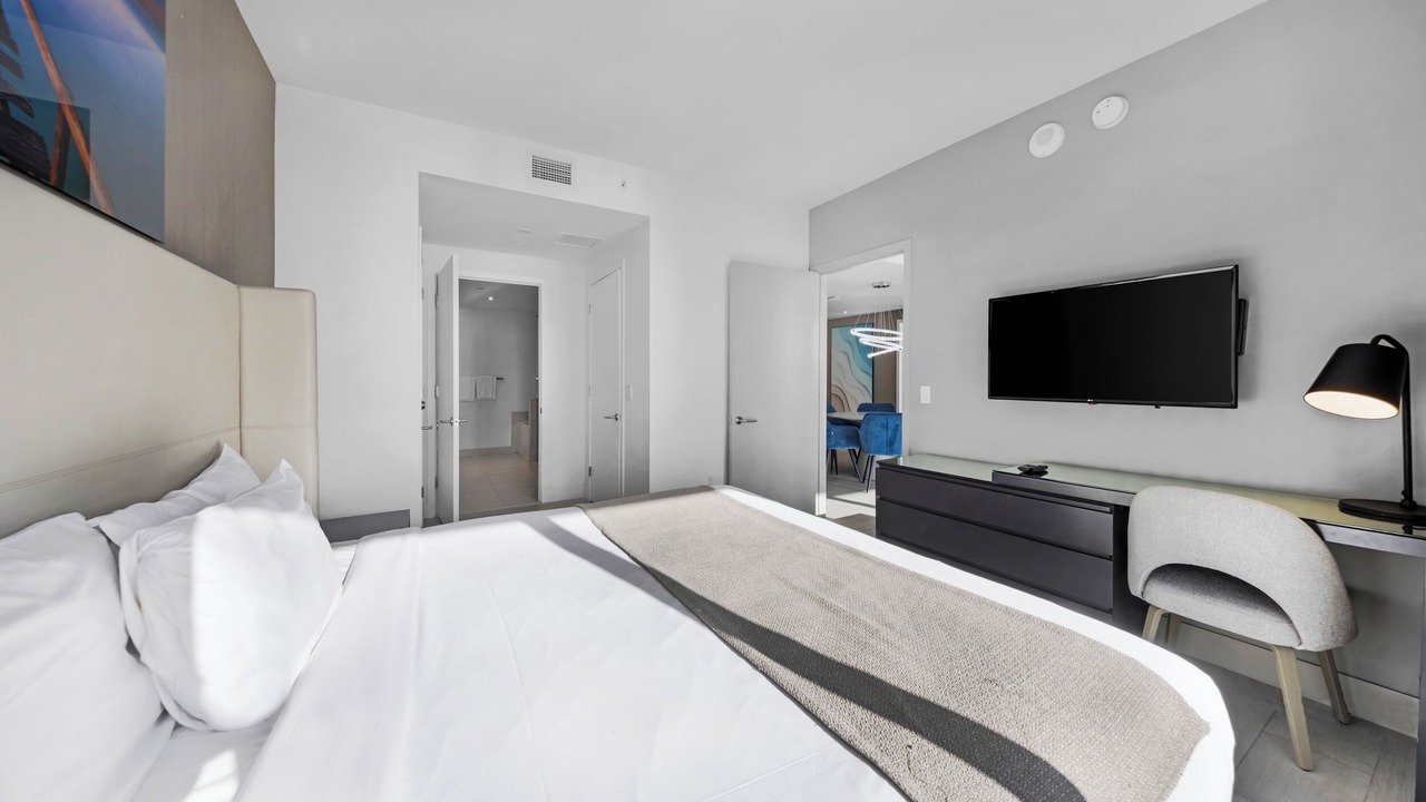 Photo of Bedroom in Hollywood South Central Beach
