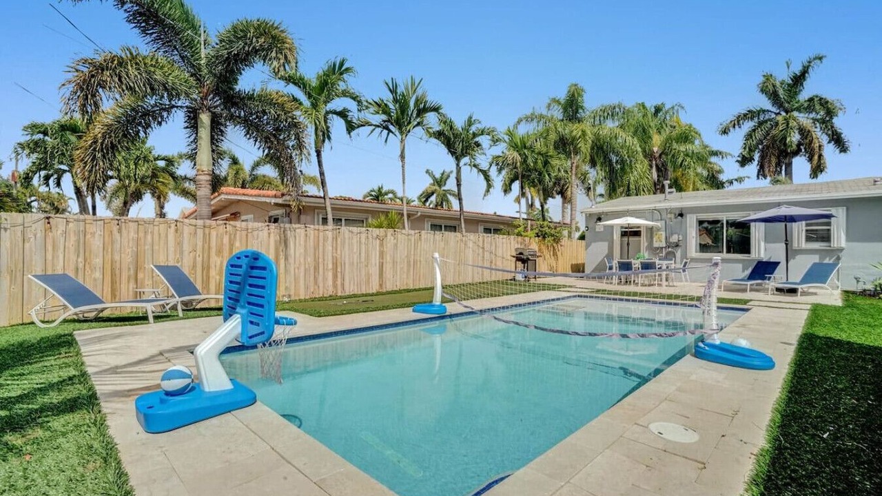Photo of Outdoor in Hallandale Beach