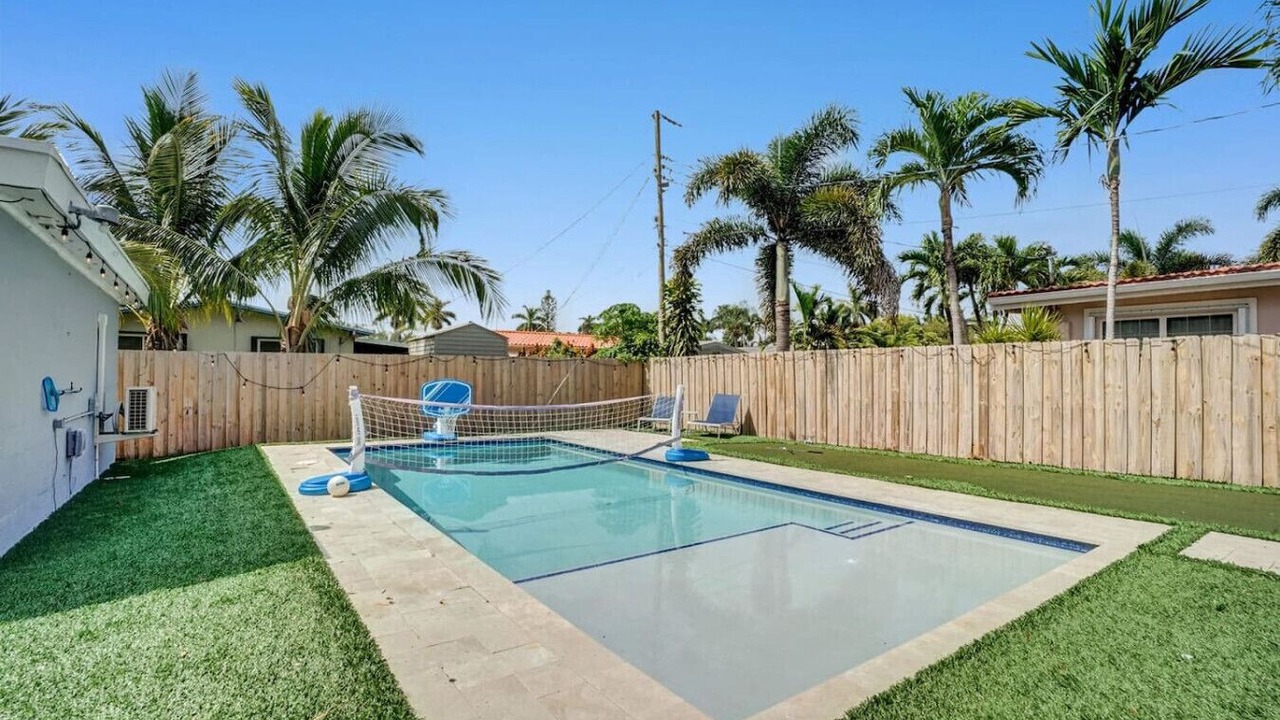 Photo of Outdoor in Hallandale Beach
