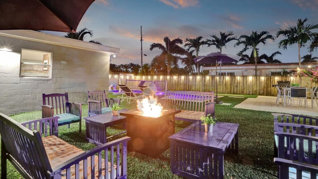 Photo of Outdoor in Hallandale Beach