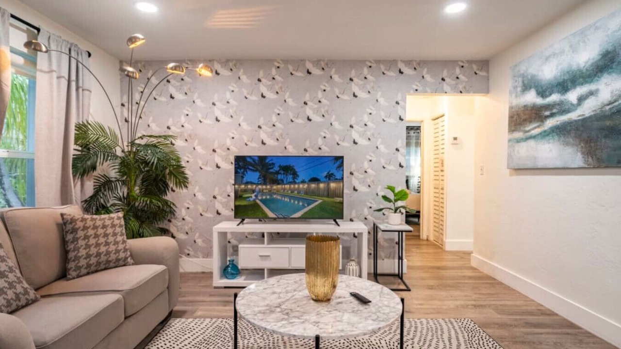 Photo of Livingroom in Hallandale Beach
