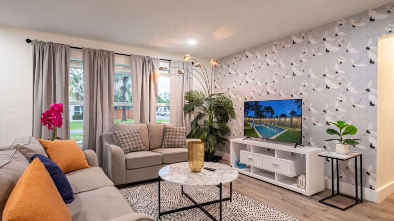 Photo of Livingroom in Hallandale Beach