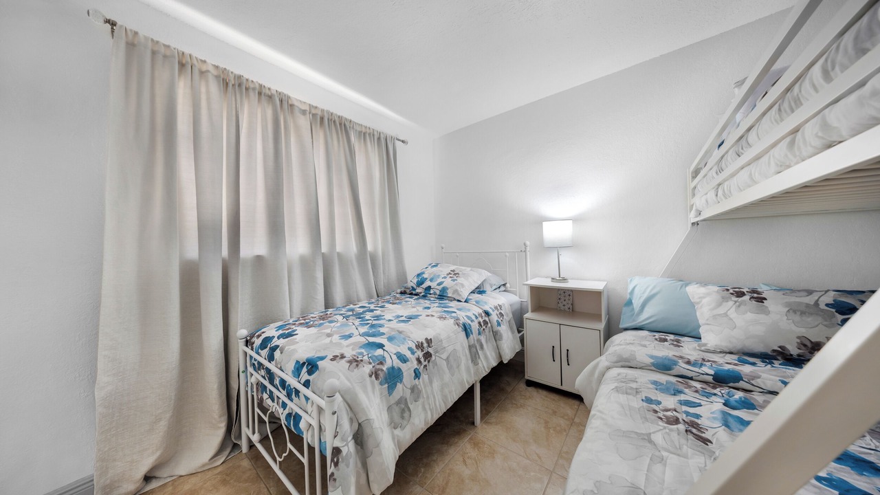 Photo of Bedroom in Miami Gardens