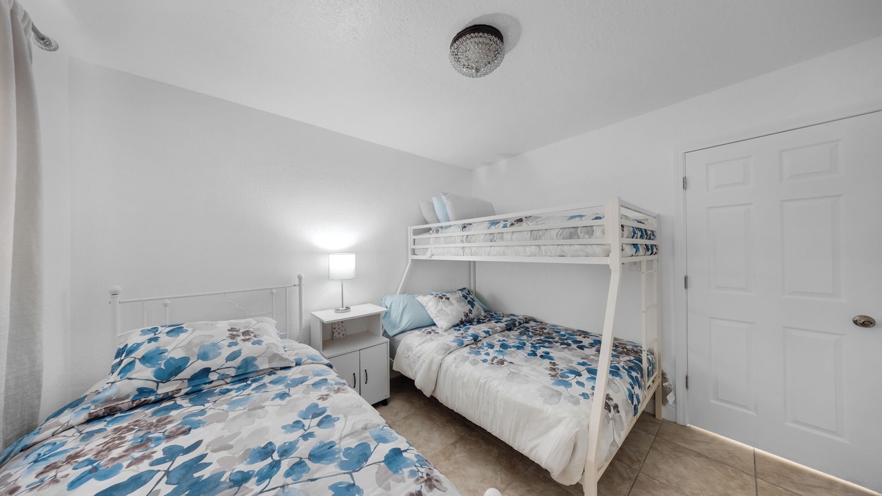 Photo of Bedroom in Miami Gardens