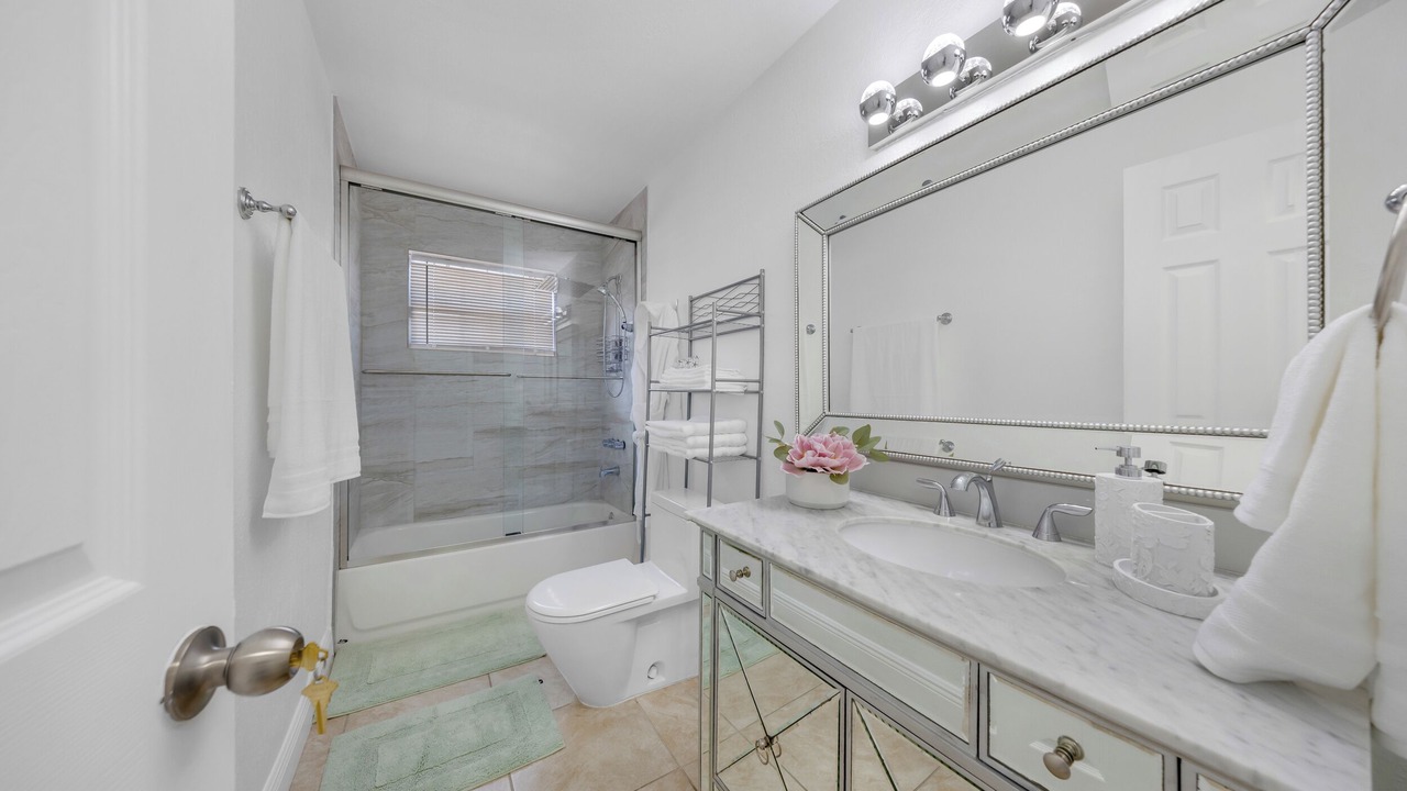 Photo of Bathroom in Miami Gardens