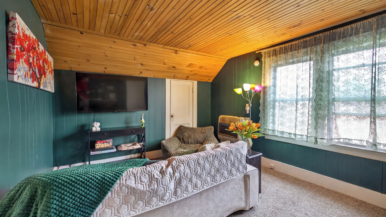 Photo of Livingroom in Liverpool