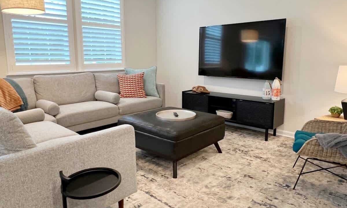 Photo of Livingroom in Cape May Court House