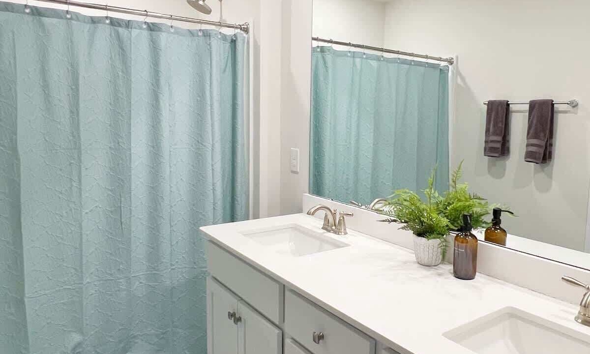 Photo of Bathroom in Cape May Court House