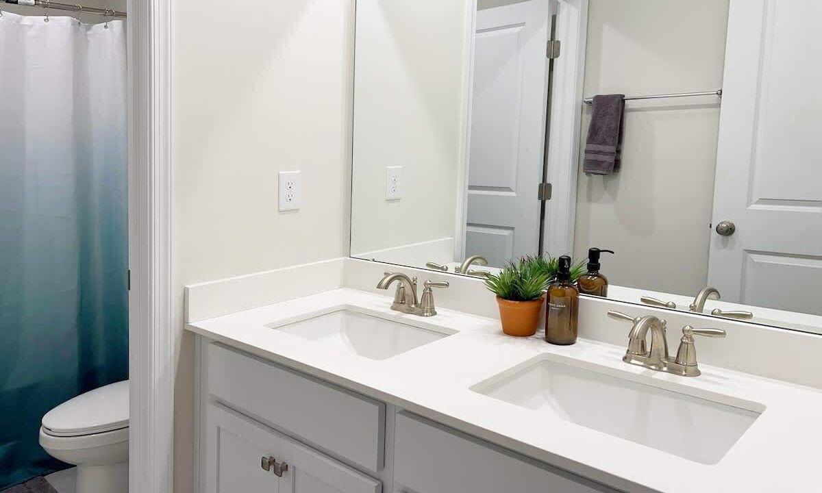 Photo of Bathroom in Cape May Court House