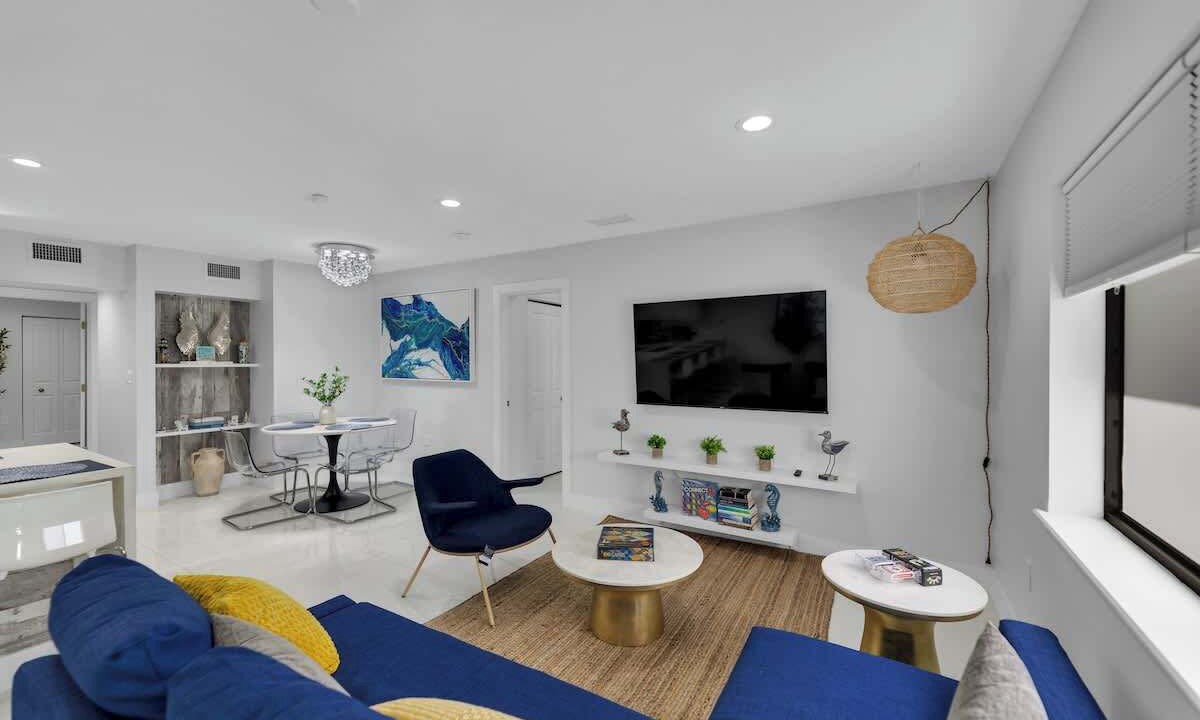 Photo of Livingroom in Hollywood