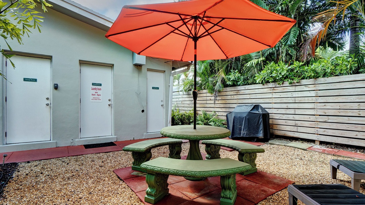 Photo of Patio Balcony in Middle River Terrace