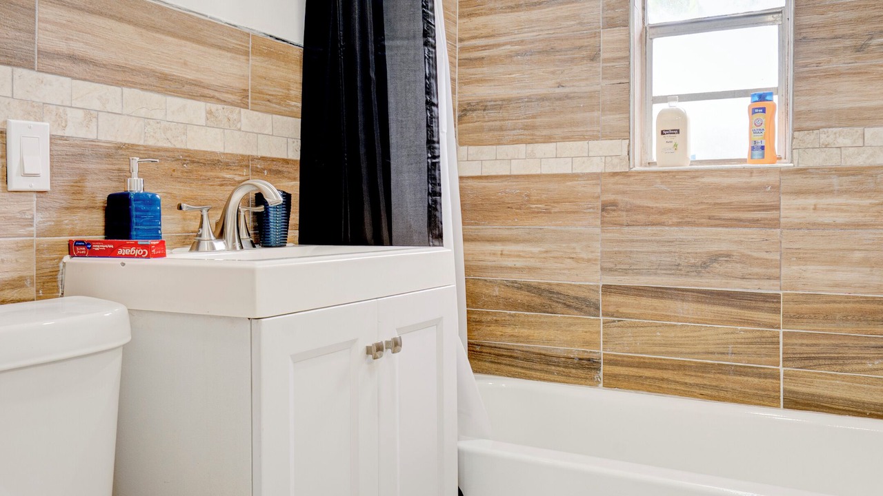 Photo of Bathroom in Miami Shores