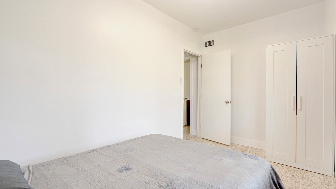 Photo of Bedroom in Miami Shores