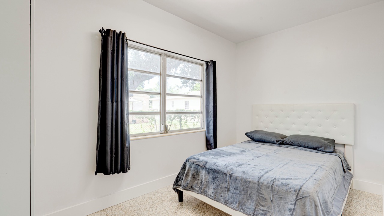 Photo of Bedroom in Miami Shores