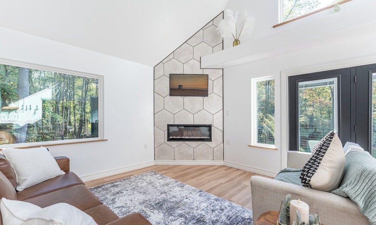 Photo of Livingroom in Sugarcreek