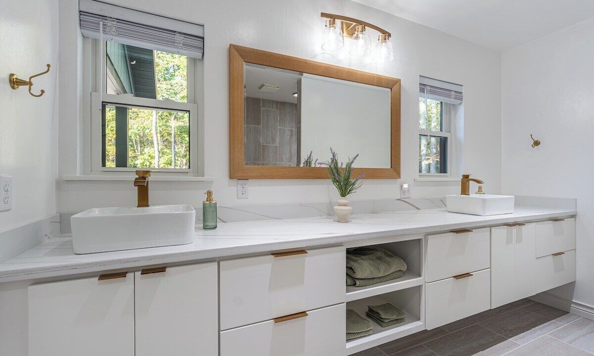 Photo of Bathroom in Sugarcreek