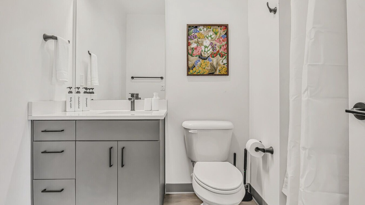 Photo of Bathroom in University Circle