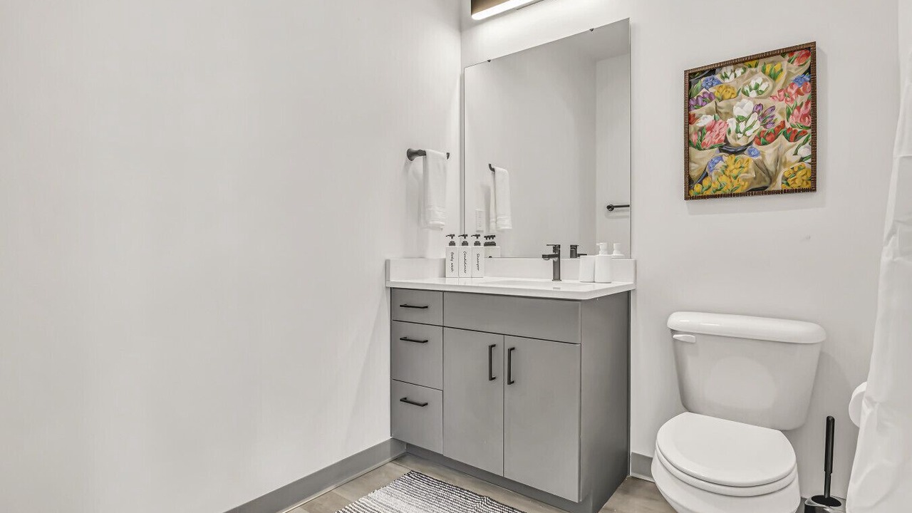 Photo of Bathroom in University Circle