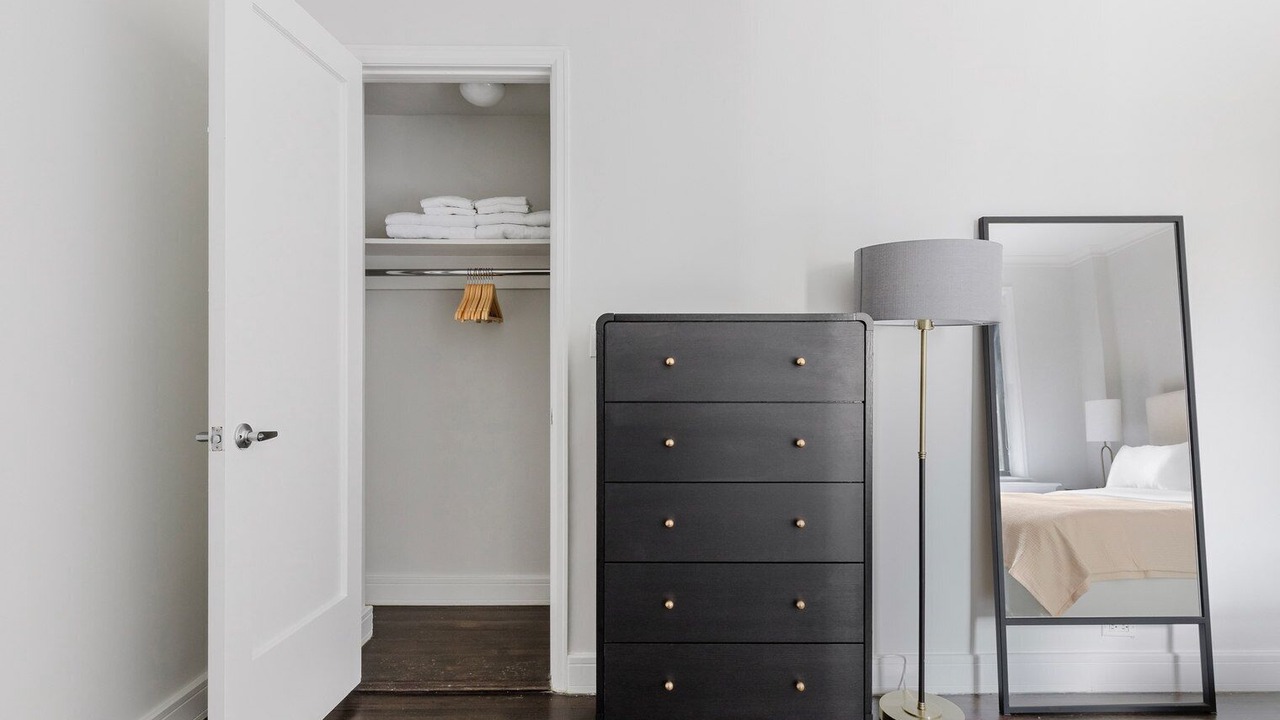 Photo of Bedroom in Lincoln Square