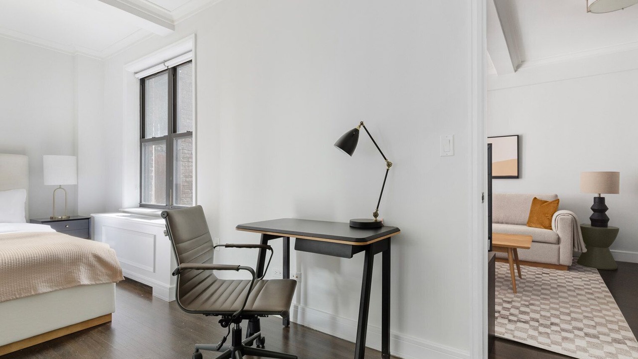 Photo of Bedroom in Lincoln Square