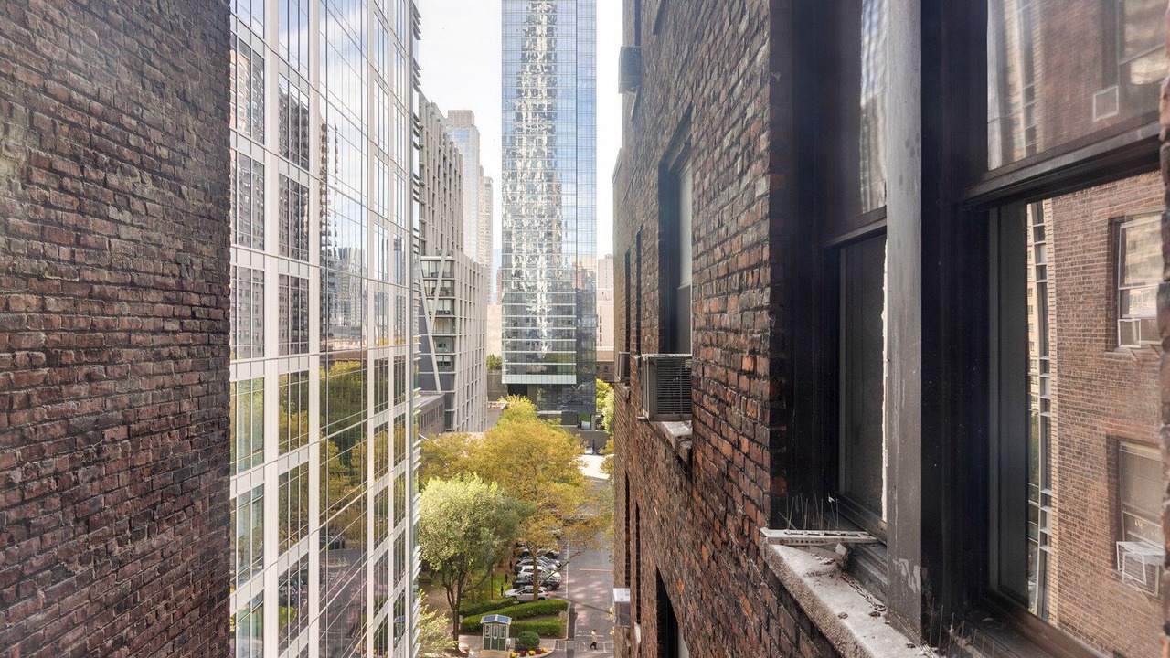 Photo of Outdoor in Lincoln Square