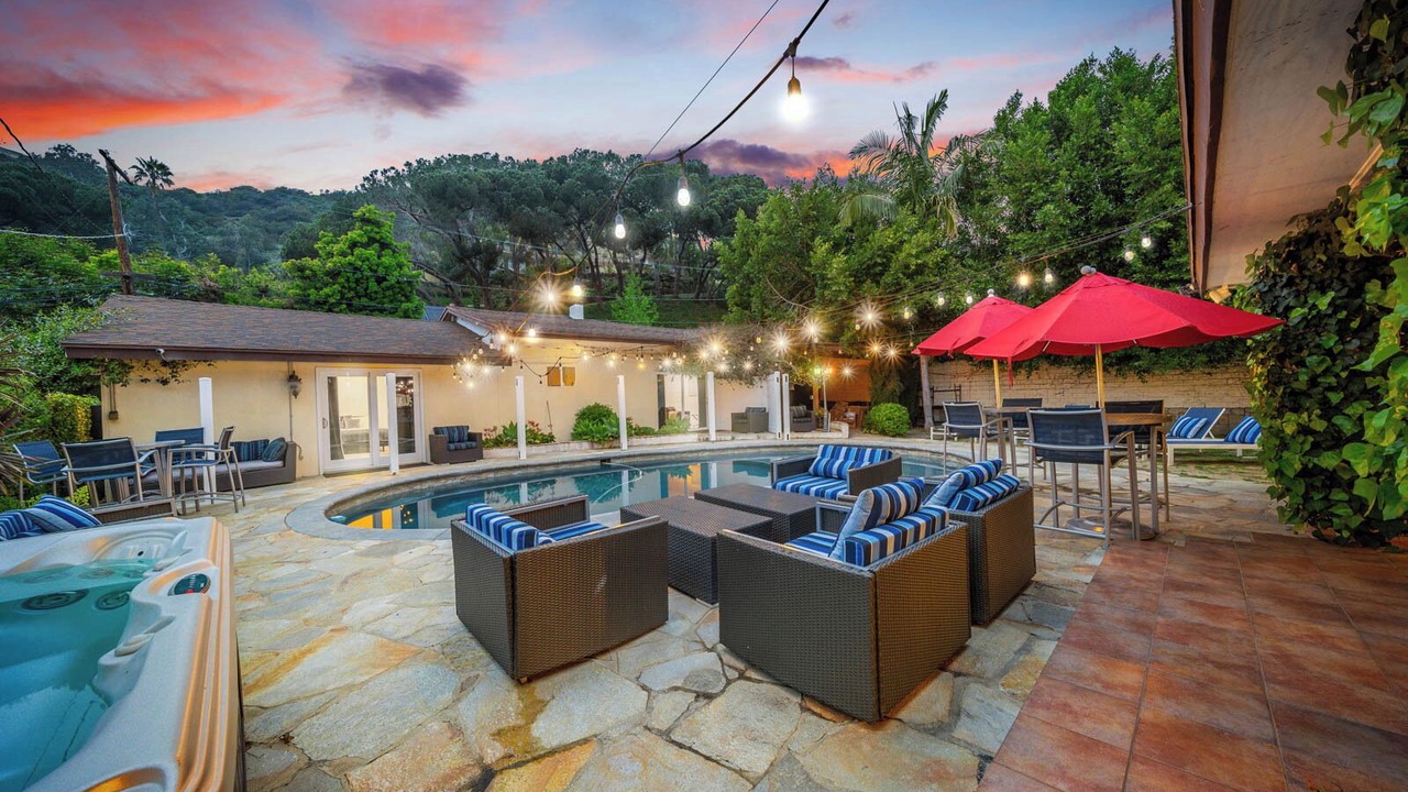 Photo of Outdoor in Beverly Hills