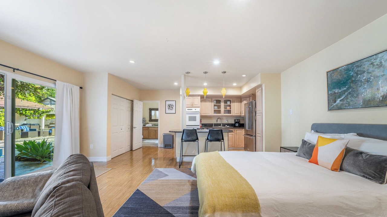 Photo of Bedroom in Beverly Hills