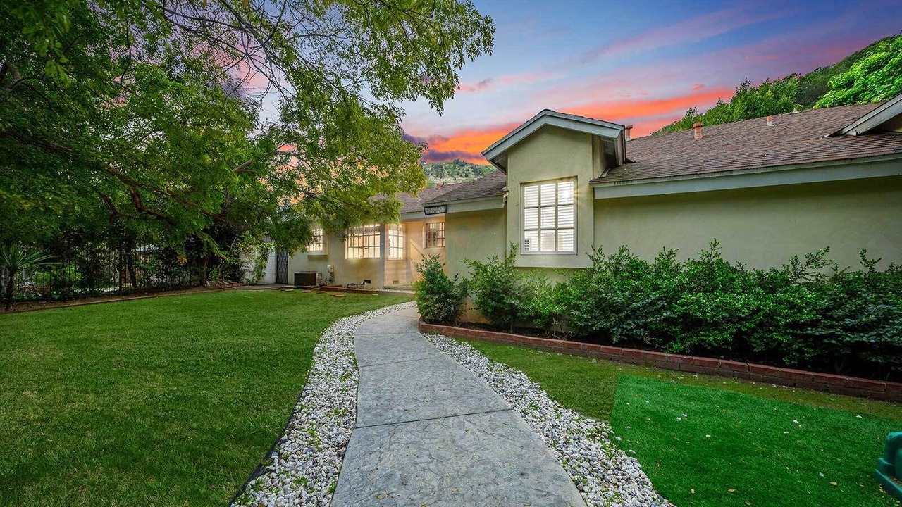 Photo of Outdoor in Beverly Hills
