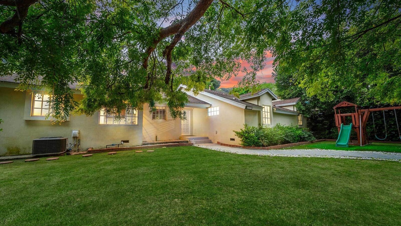 Photo of Outdoor in Beverly Hills