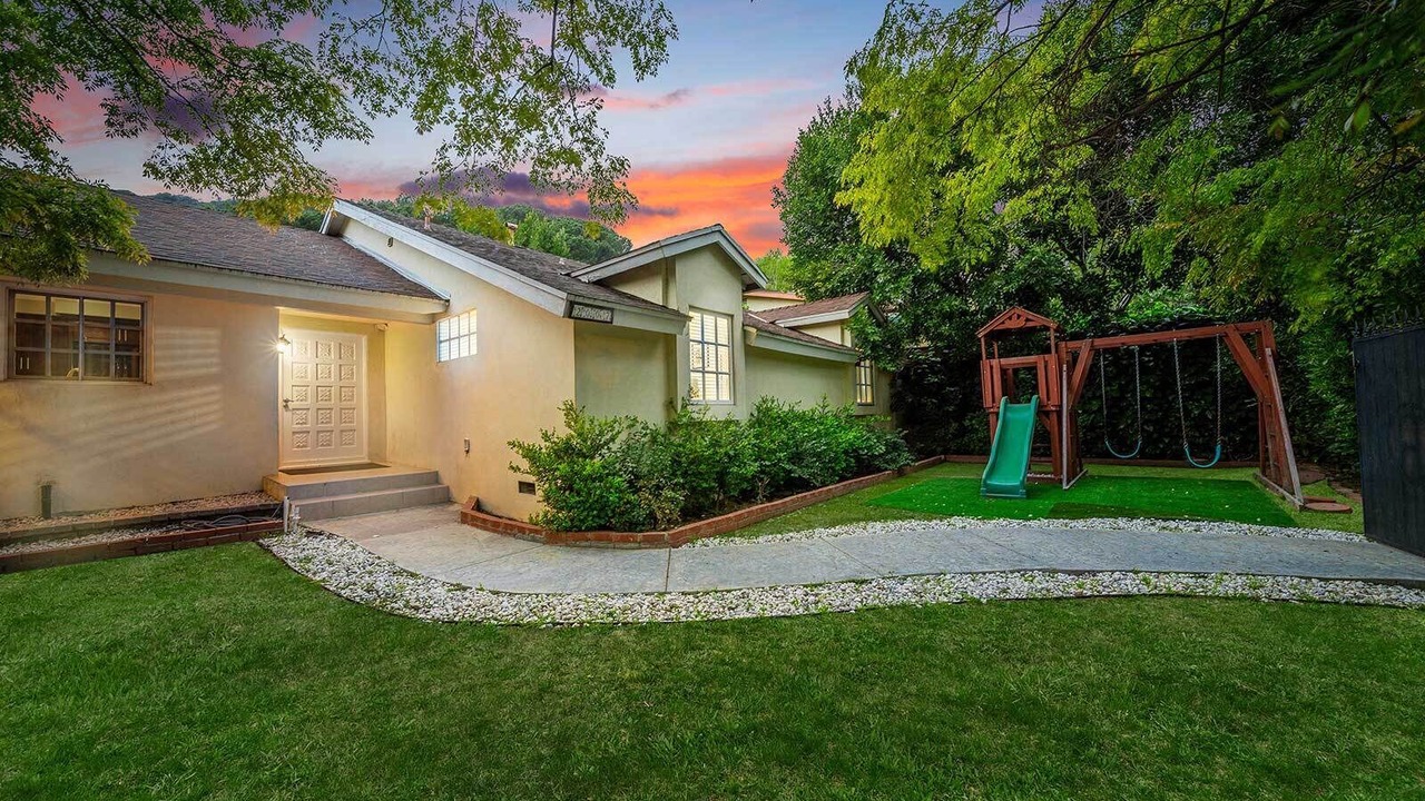 Photo of Outdoor in Beverly Hills